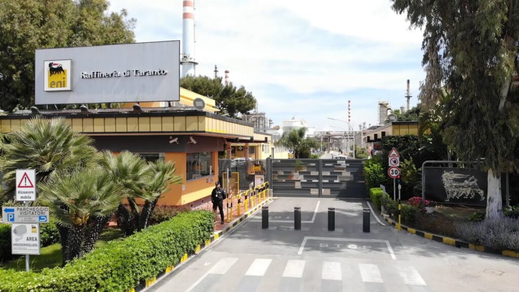 raffineria taranto vista ingresso
